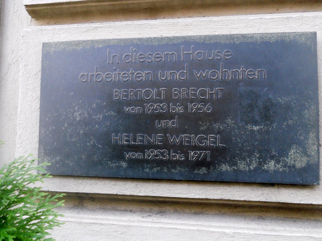 In diesem Haus arbeiteten Bertholt Brecht und Helene Weigel