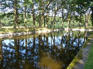 Usedom - Wasserschloss Mellenthin Wassergraben