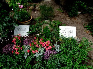 Usedom - Grab des Malers Niemeyer